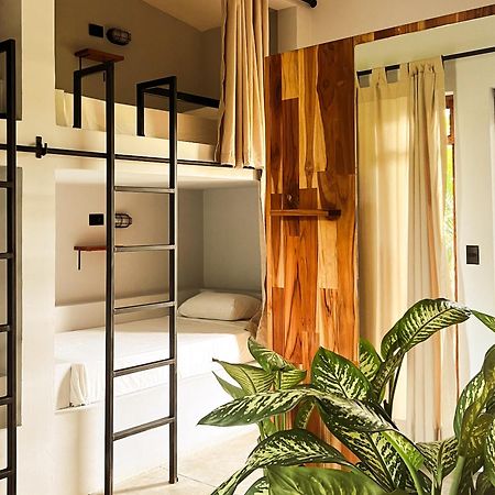 ホテル Tukasa - Surfhouse ポポヨ エクステリア 写真