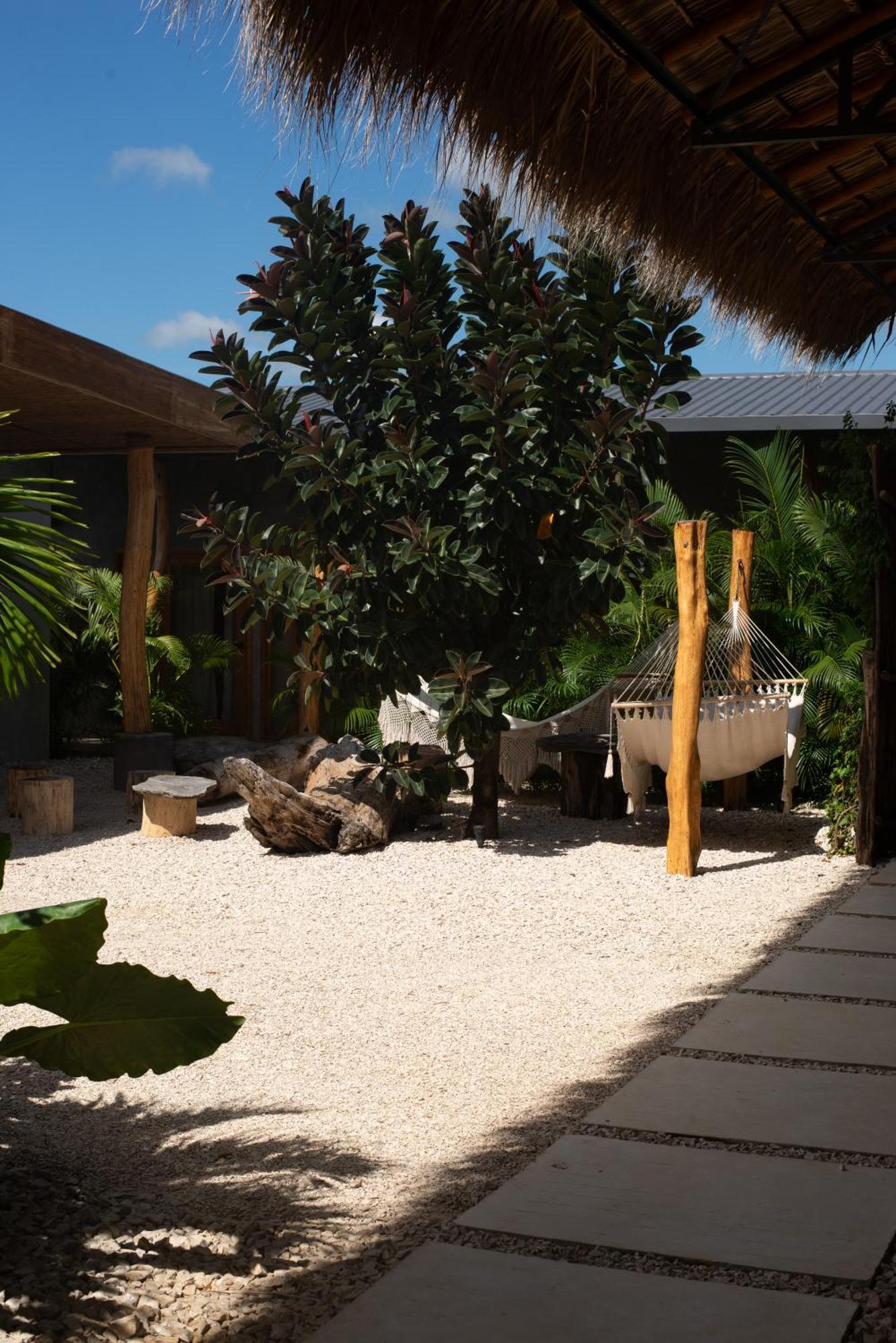 ホテル Tukasa - Surfhouse ポポヨ エクステリア 写真